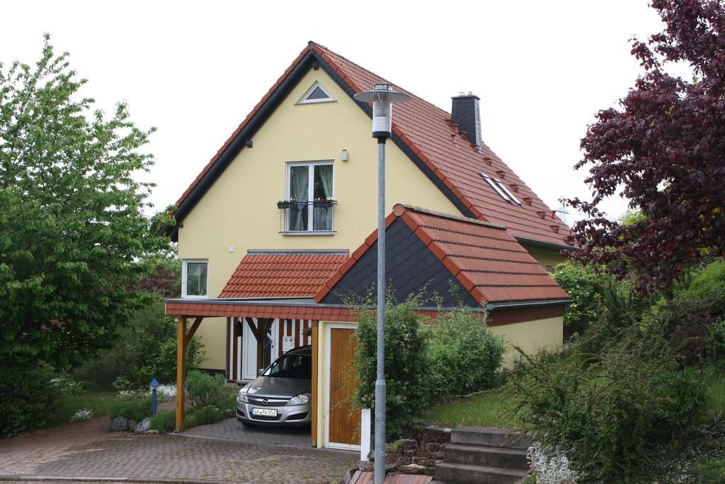 Appartement Zwischen Erfurt, Weimar & Thueringer Wald à Elleben Extérieur photo